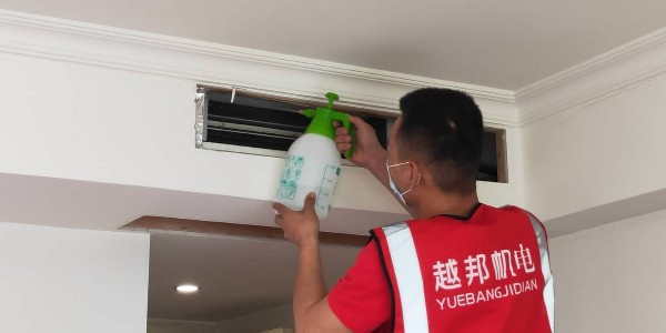 清洗中央空調(diào)風(fēng)口和濾網(wǎng)，誰都可以嗎-上海中央空調(diào)維護(hù)保養(yǎng)